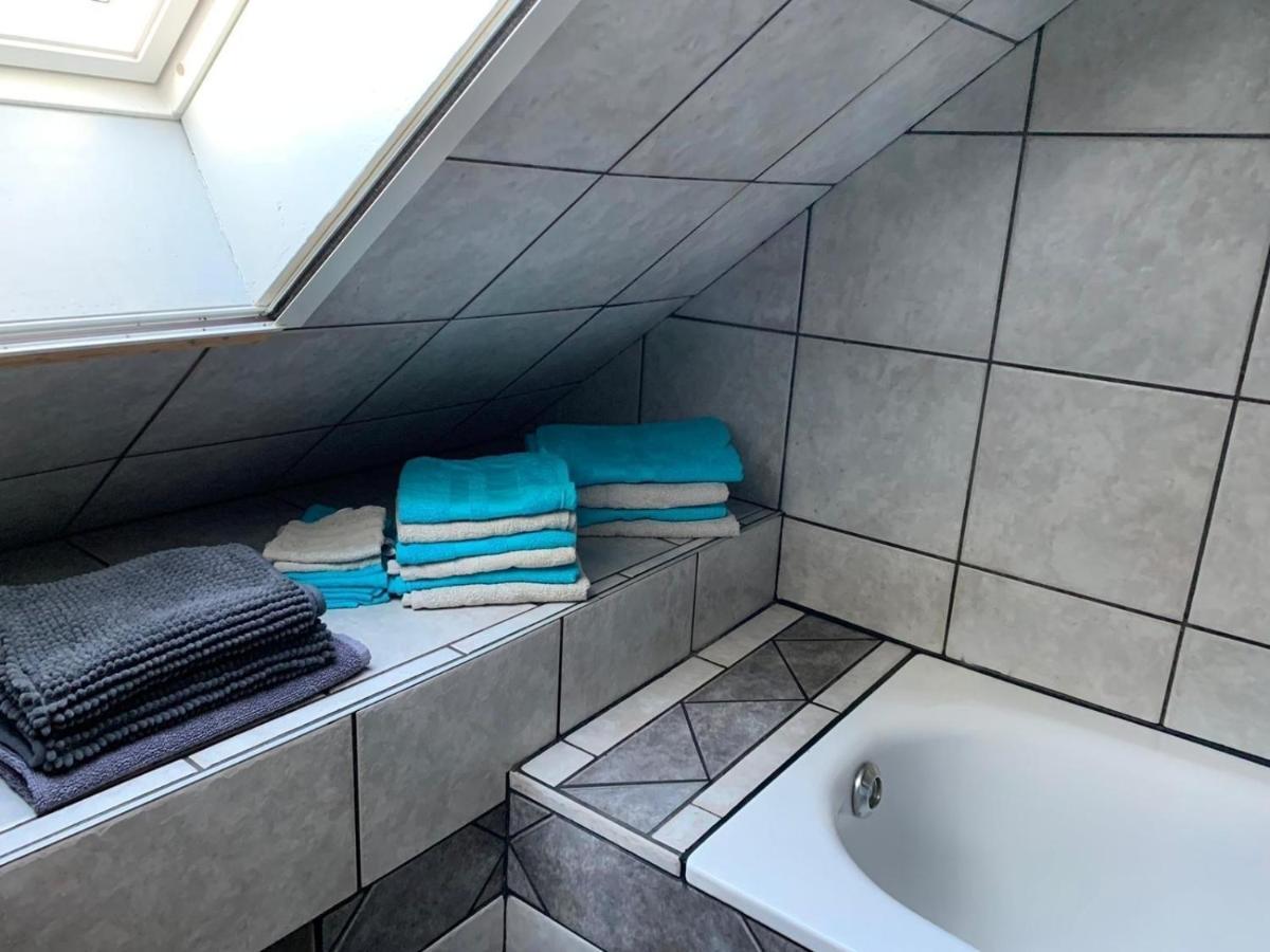 Vierseitenhof Hasenfelde - Ferienwohnung Feldblick Steinhofel Buitenkant foto